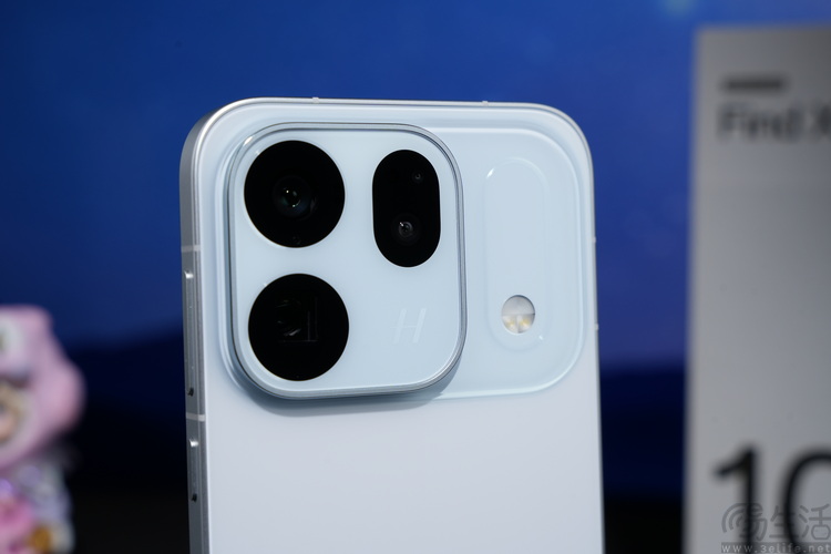 OPPO Find X10系列双机评测:更年轻,更不一样 OPPO Find X10系列双机评测:更年轻,更不一样