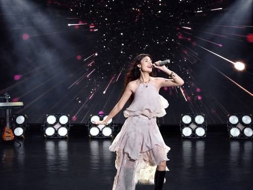 影石Luna“小巨炮”再进阶:22.5倍长焦搭配全新舞台模式 影石Luna“小巨炮”再进阶:22.5倍长焦搭配全新舞台模式