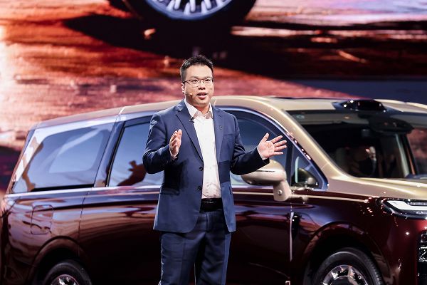 从“追梦者”到“造梦者” ,岚图梦想家9上市 41.99万元起 从“追梦者”到“造梦者” ,岚图梦想家9上市 41.99万元起
