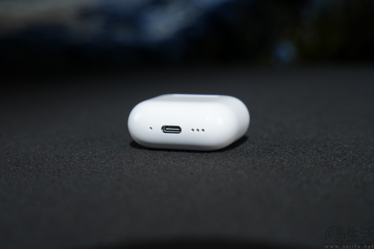 AirPods 5评测:不只有降噪,更是同级“标准答案” AirPods 5评测:不只有降噪,更是同级“标准答案”