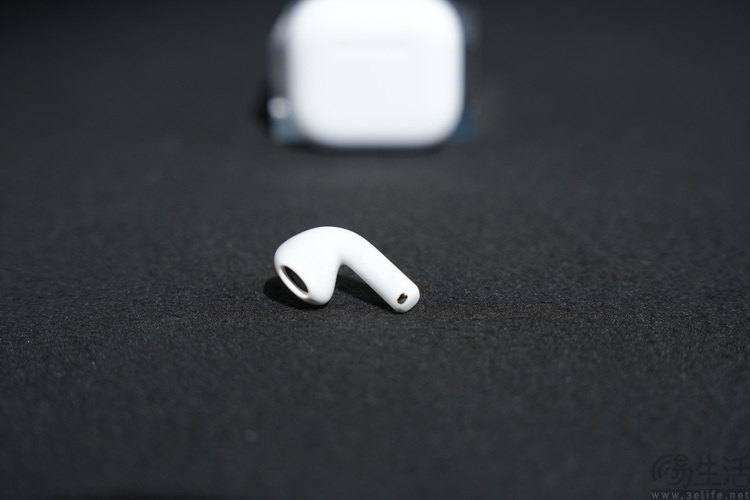 AirPods 5评测:不只有降噪,更是同级“标准答案” AirPods 5评测:不只有降噪,更是同级“标准答案”