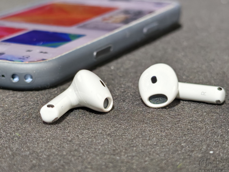 AirPods 5评测:不只有降噪,更是同级“标准答案” AirPods 5评测:不只有降噪,更是同级“标准答案”