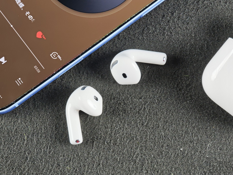 AirPods 5评测:不只有降噪,更是同级“标准答案” AirPods 5评测:不只有降噪,更是同级“标准答案”