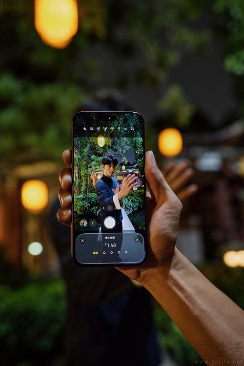 Tim Cook广州现身,探班iPhone 18 Pro短片拍摄现场 Tim Cook广州现身,探班iPhone 18 Pro短片拍摄现场