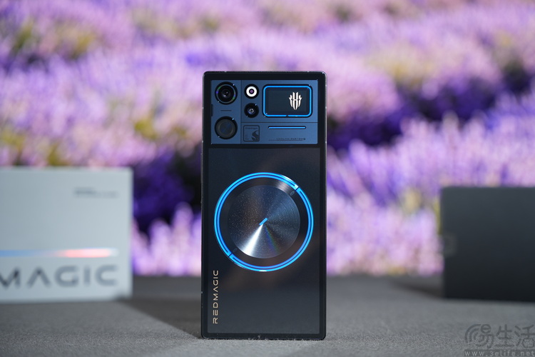 红魔12 Pro+首发评测:性能新高度,电竞仍称王 红魔12 Pro+首发评测:性能新高度,电竞仍称王