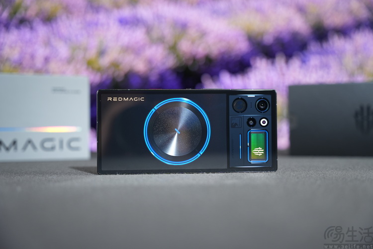 红魔12 Pro+首发评测:性能新高度,电竞仍称王 红魔12 Pro+首发评测:性能新高度,电竞仍称王
