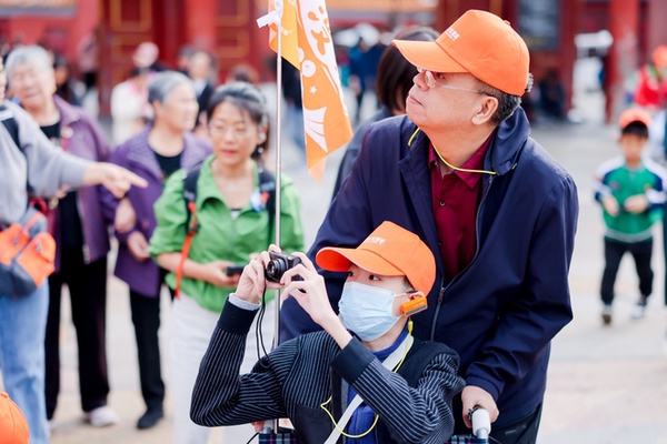 佳能助力“罕罕漫游”项目,以影像公益点亮罕见病家庭的温暖旅程 佳能助力“罕罕漫游”项目,以影像公益点亮罕见病家庭的温暖旅程