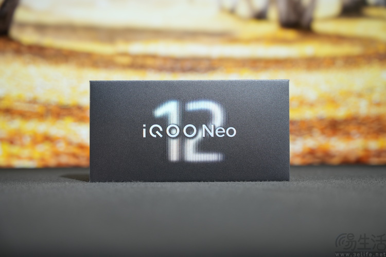 iQOO Neo12首测:风扇+大电池,重塑系列定位 iQOO Neo12首测:风扇+大电池,重塑系列定位