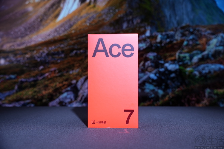 一加Ace 7评测：省价格不省体验，非Pro也能打